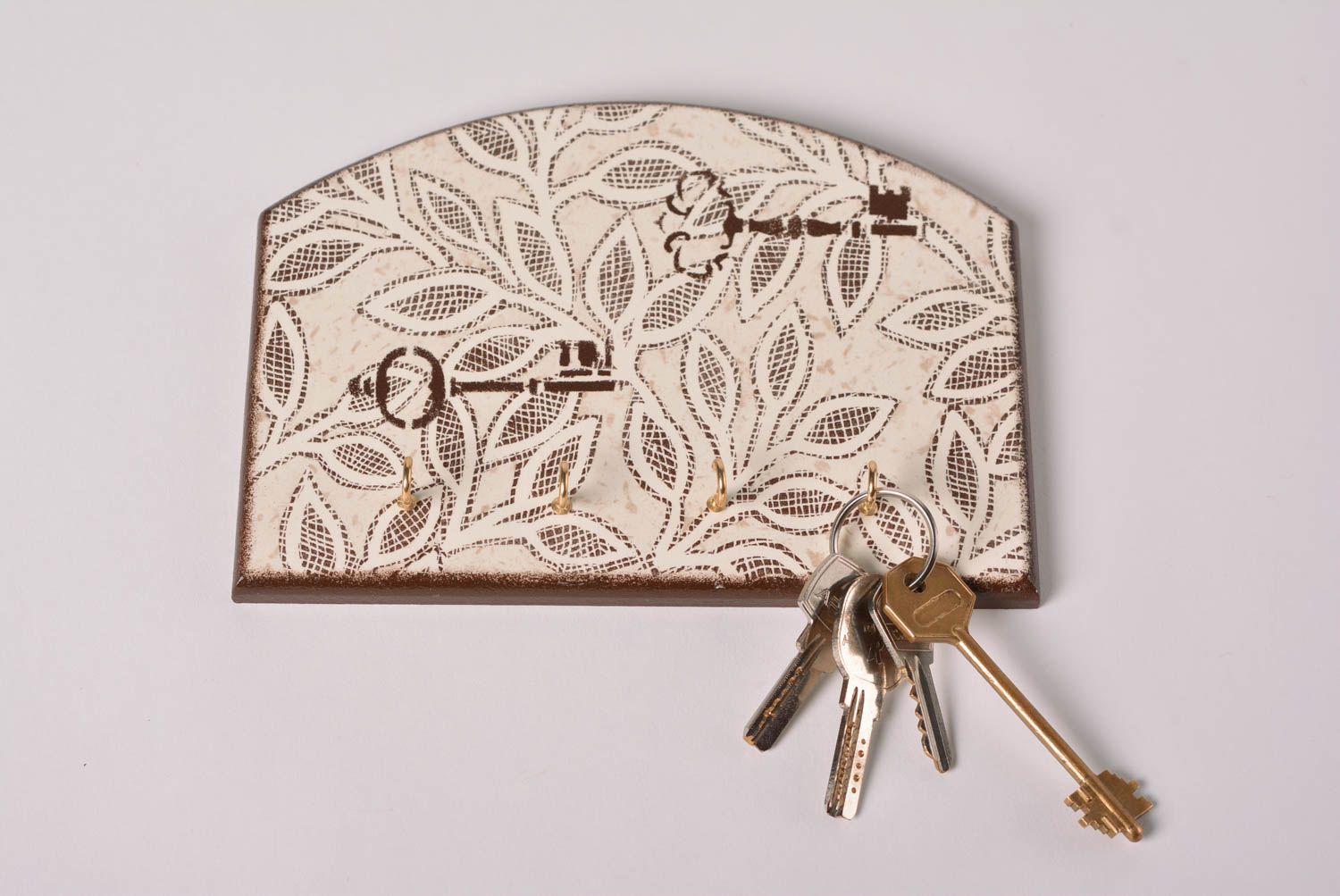 Decoupage Schlüsselbrett aus Holz in Weiß handgemacht für Interieur originell foto 5
