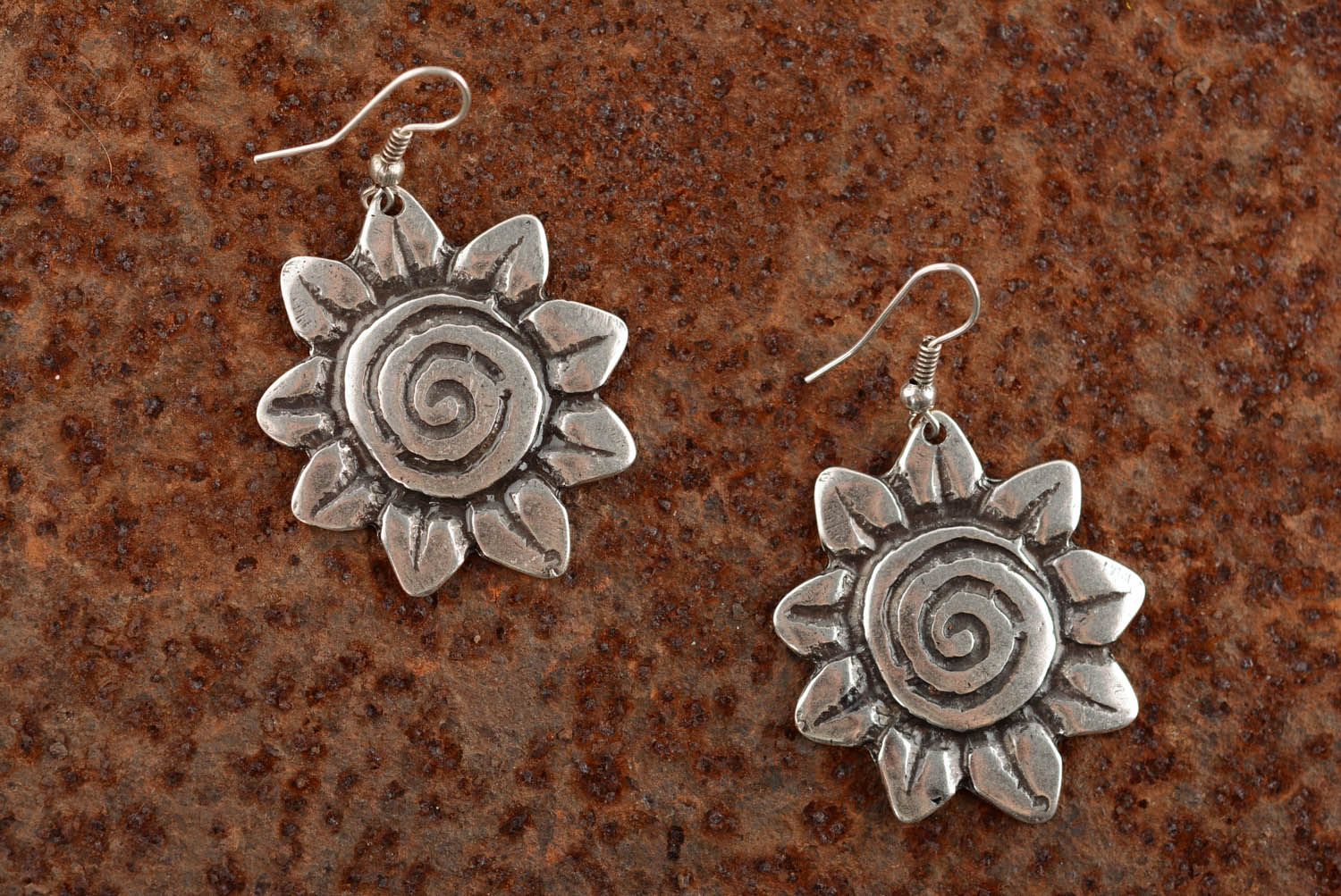 Earrings made of metal Sunflowers photo 4