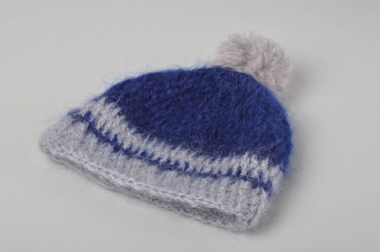 Вязаная шапка ручной работы зимняя шапка детская красивая вязаная шапочка  фото 2