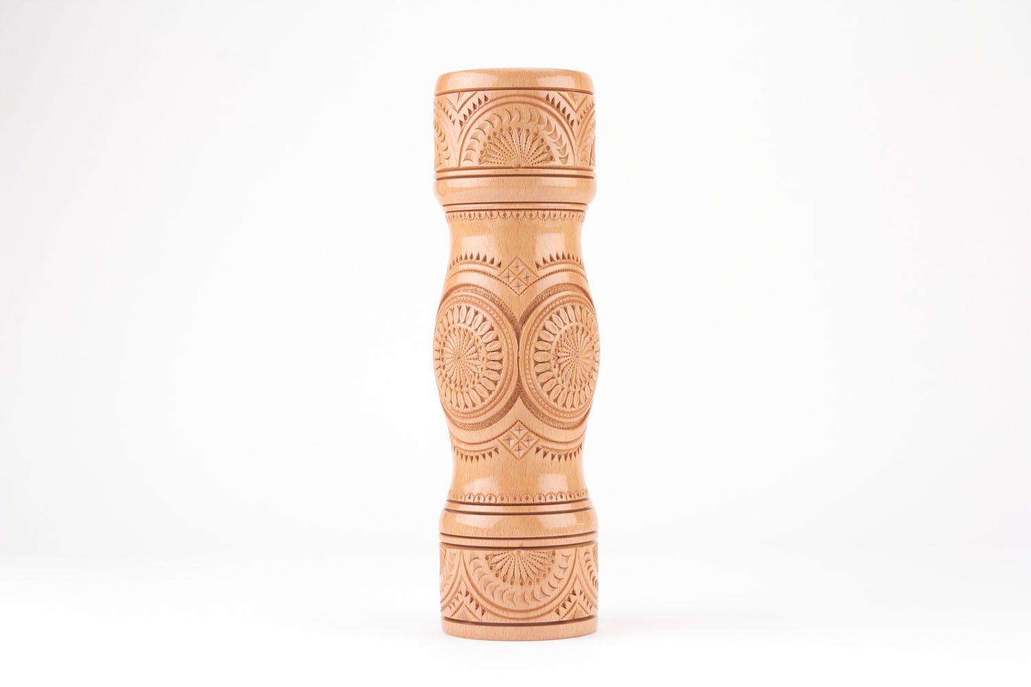 Резная деревянная ваза фото 2