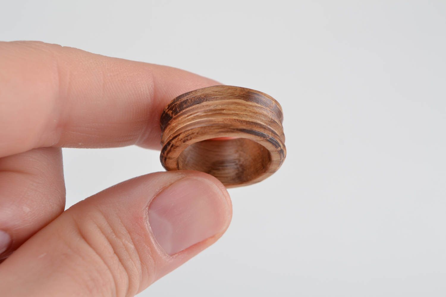 Handmade carved wooden jewelry ring of brown color of laconic design unisex photo 2
