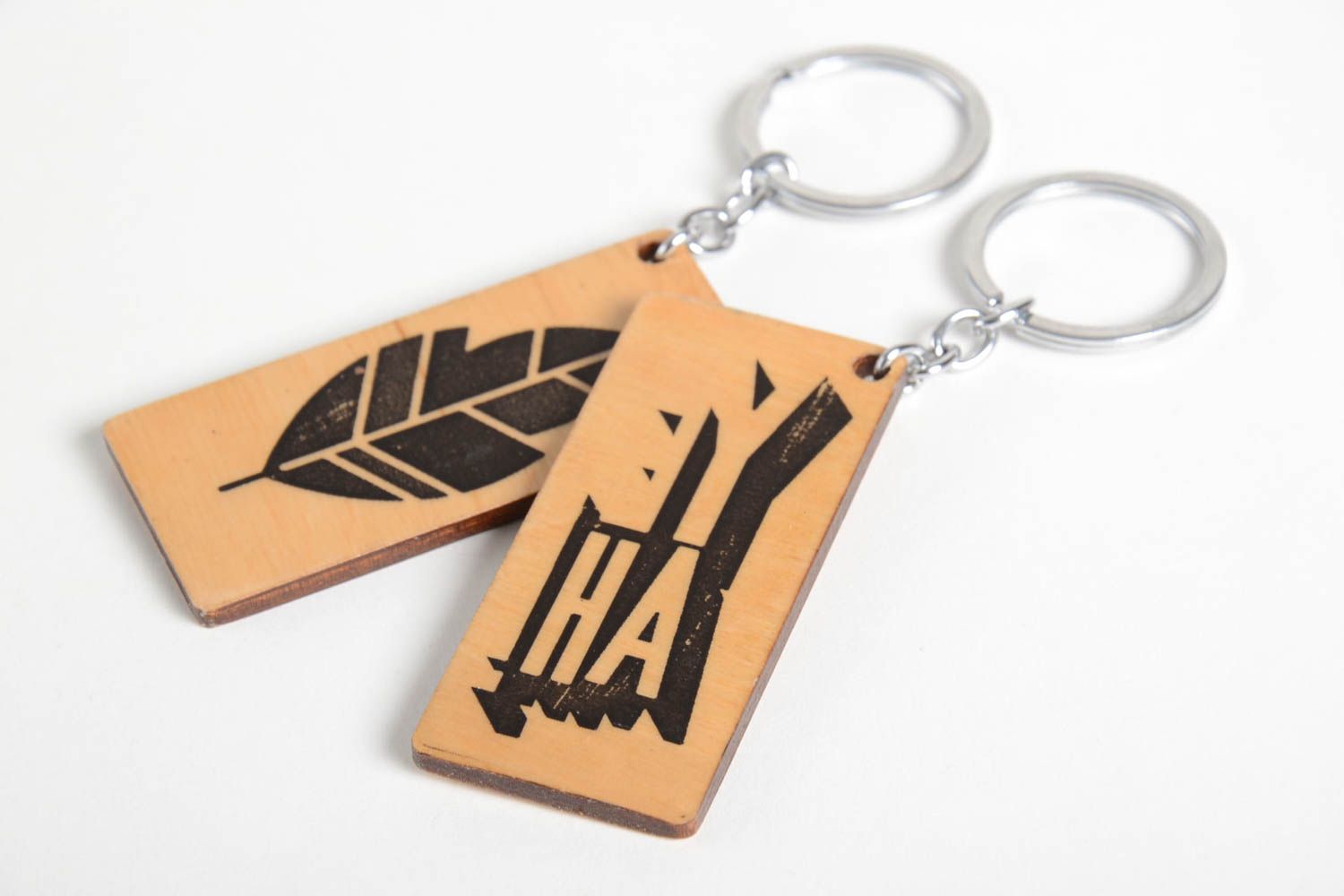 Porte-clés en bois faits main 2 pièces rectangulaires Accessoires design photo 2
