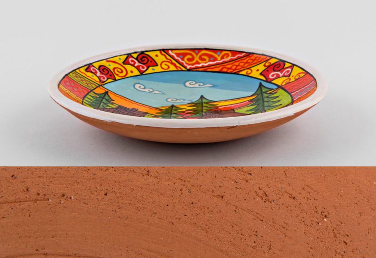 Decorative ceramic plate photo 2