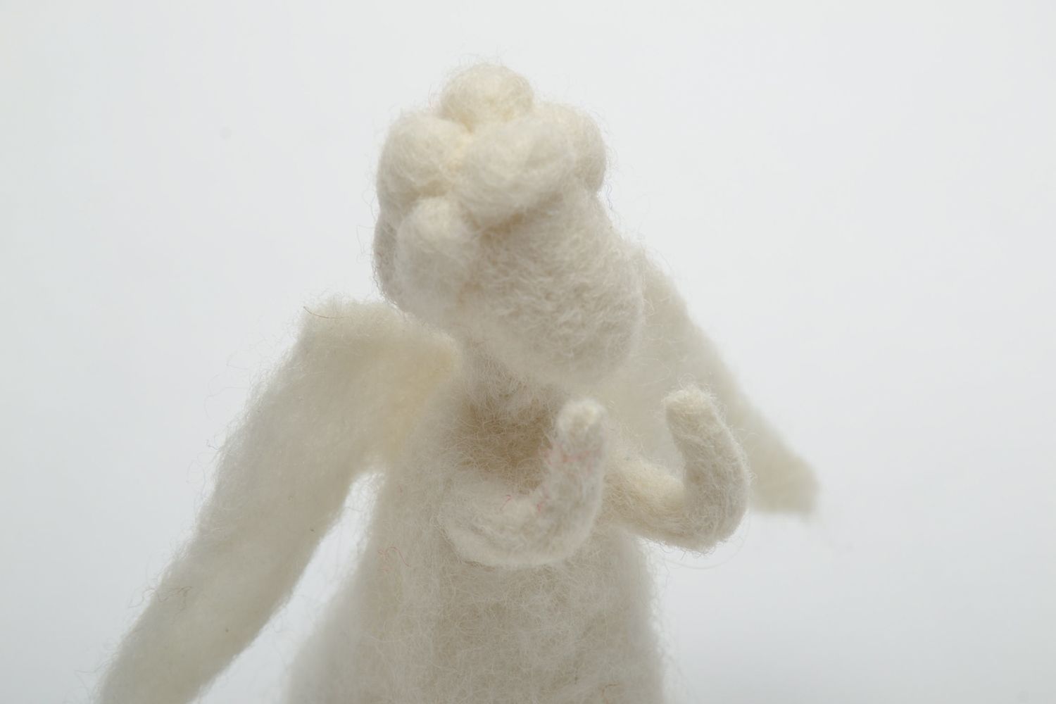 Валяная игрушка ангел фигурка для декора дома фото 3