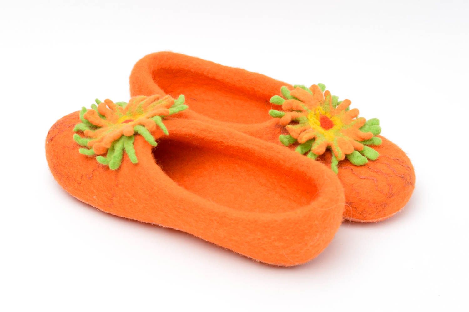 Pantoufles en laine feutrée faites main orange avec fleur Chaussons d'intérieur photo 2