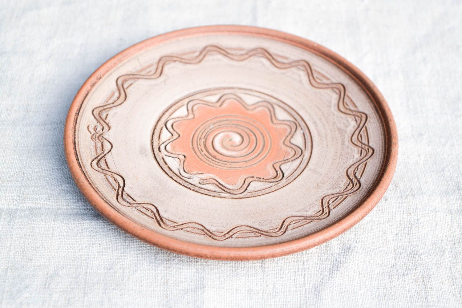 Handgemachter Keramik Teller effektvoll Küche Dekor interessant Deko Accessoire foto 4