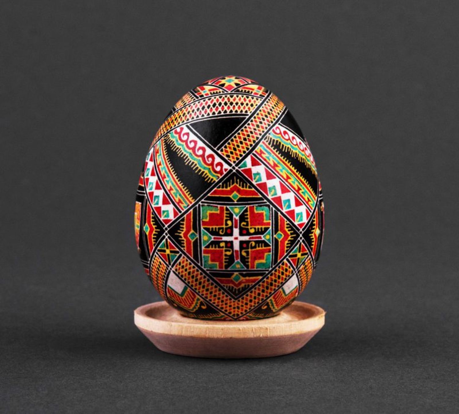 Huevo pintado de Pascua foto 3