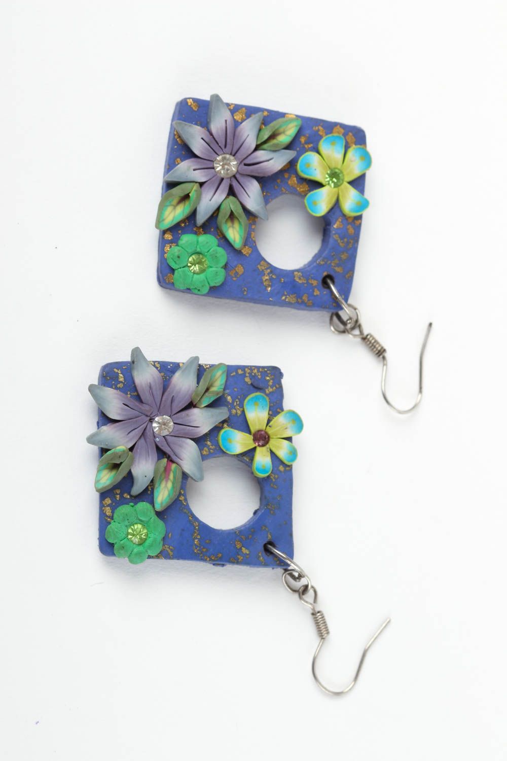Серьги с подвесками ручной работы украшение из пластика с цветами женские серьги фото 2