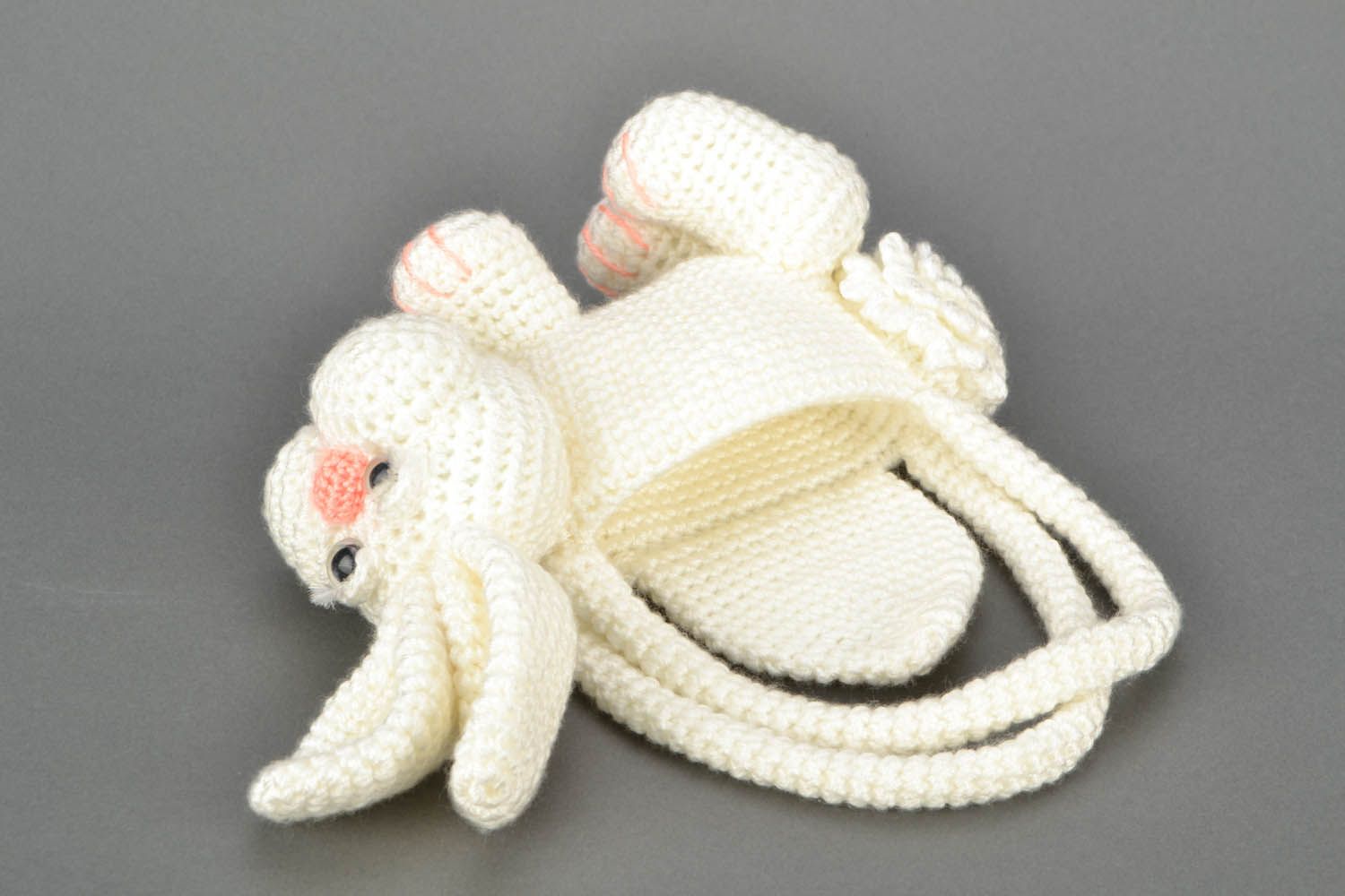 Bolsa coelho das crianças tricotada de fios de acrílico foto 3