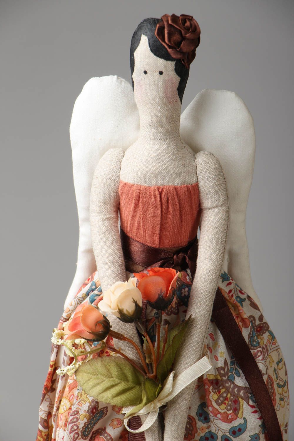 Muñeca de tela de lino y algodón foto 2
