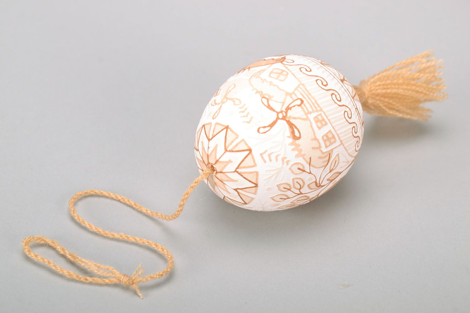 Easter egg with cord photo 5