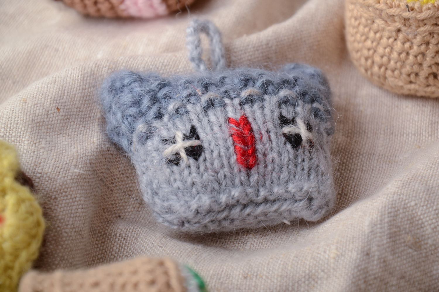 Décoration du sapin de Noël tricotée avec des aiguilles originale faite main photo 1
