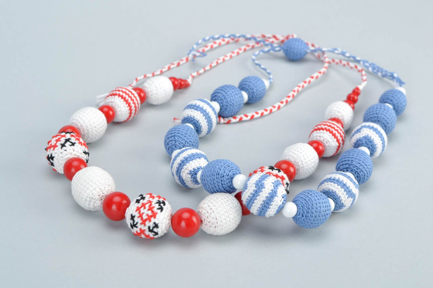 Set of 2 handmade teething necklaces for moms with wooden beads crocheted over photo 3