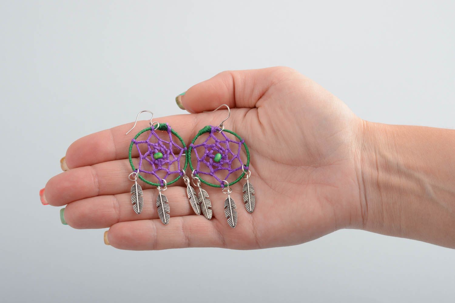 Handmade long danging earrings dreamcatcher green and violet with metal feathers photo 5