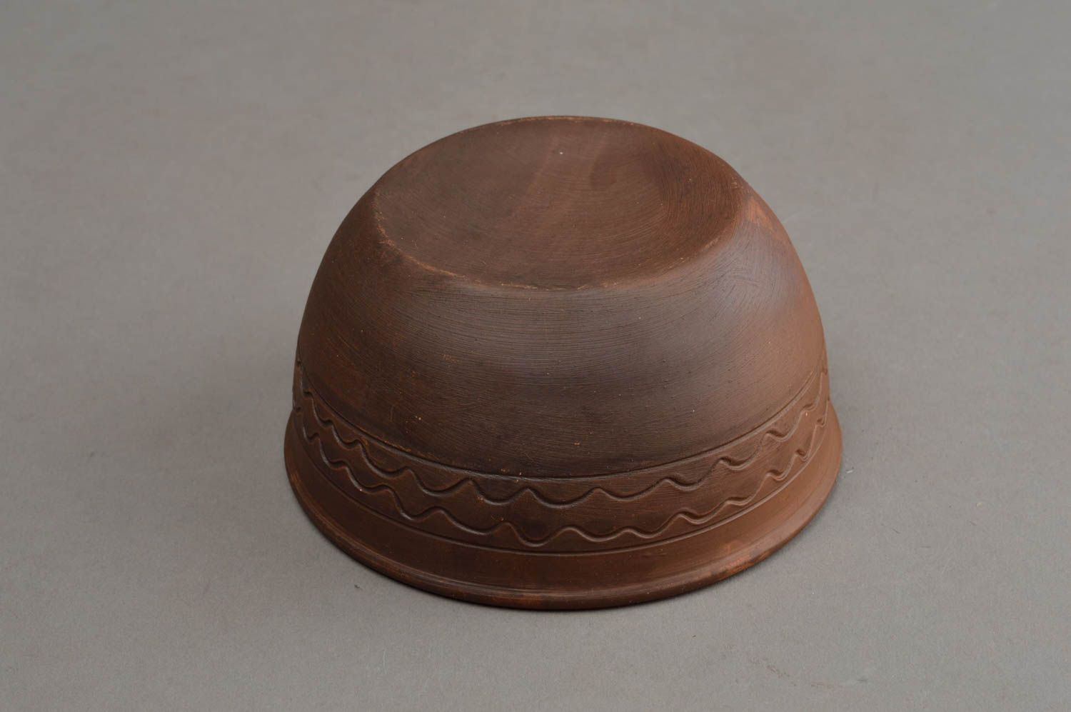 Bol en argile fait main brun petit vaisselle originale technique de poterie photo 4
