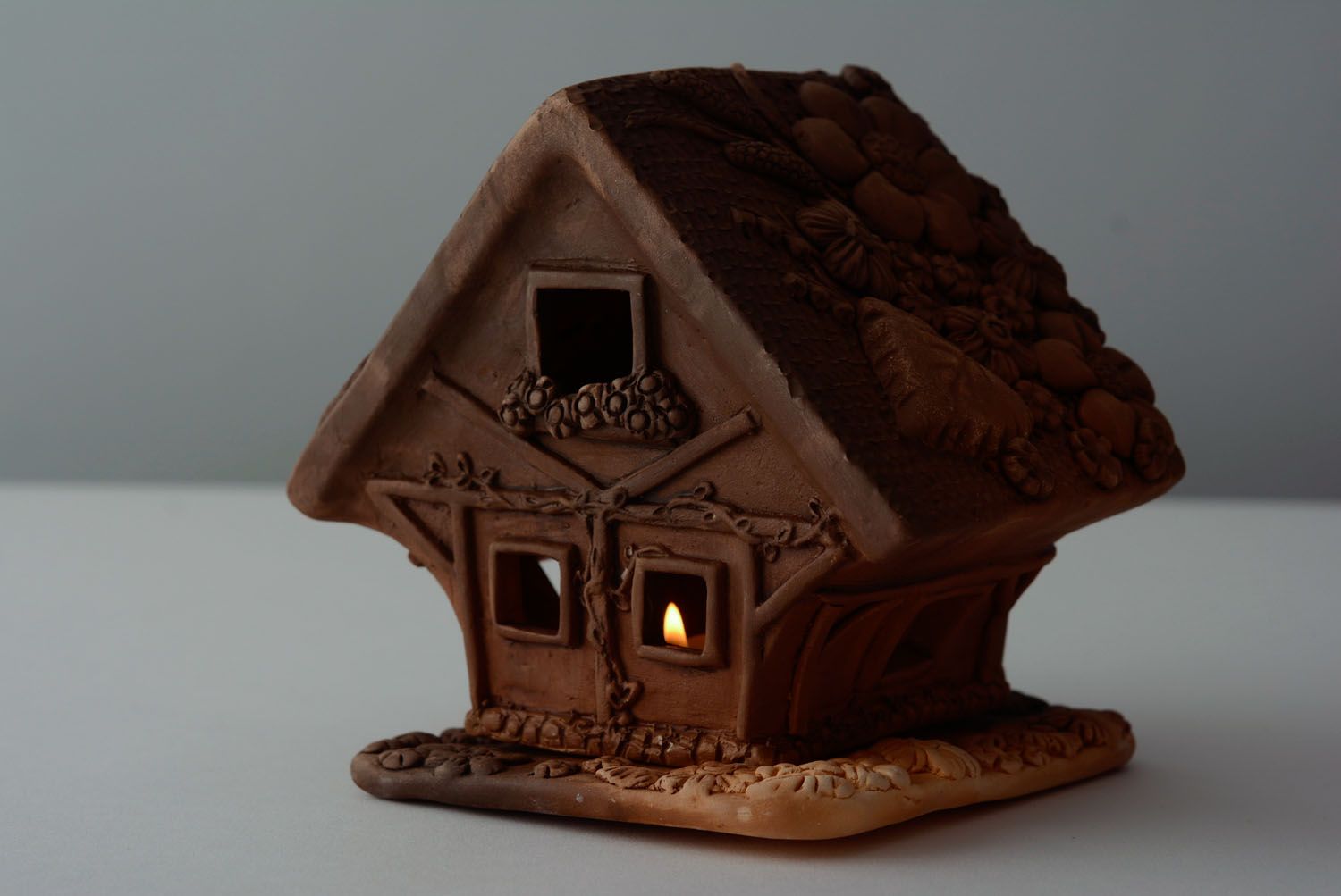 Clay candle holder Flower House photo 2