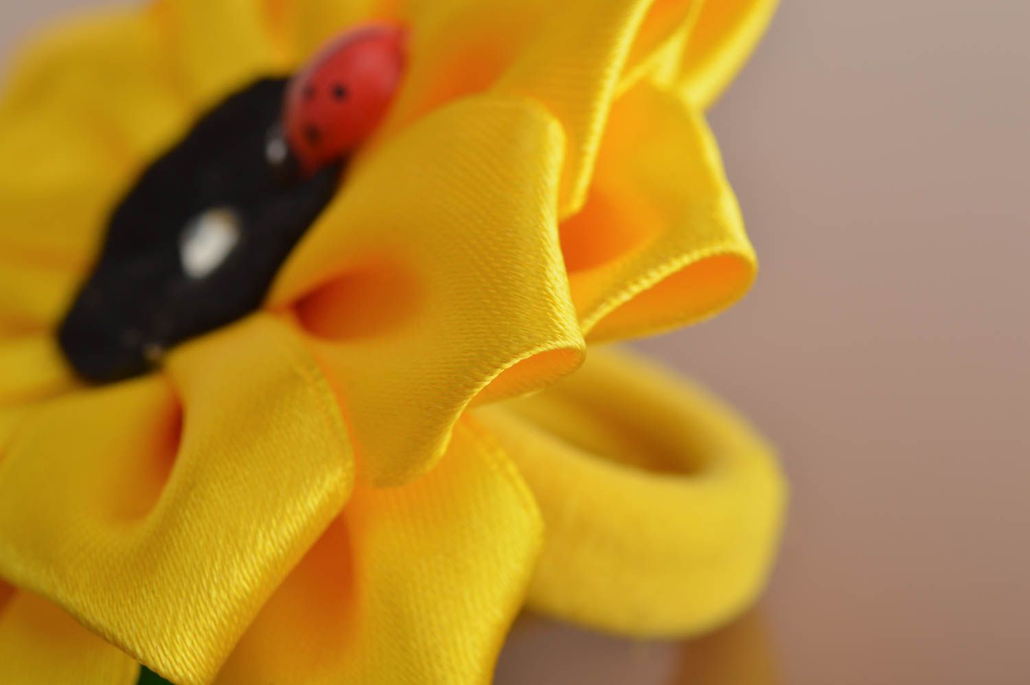 Handmade bright hair tie with satin ribbon kanzashi flower yellow sunflower  photo 5