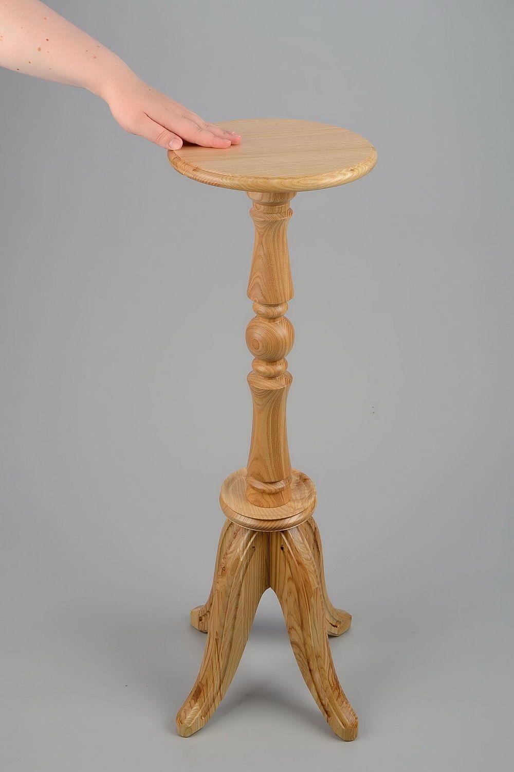 Wooden table-stand for flowers  photo 5