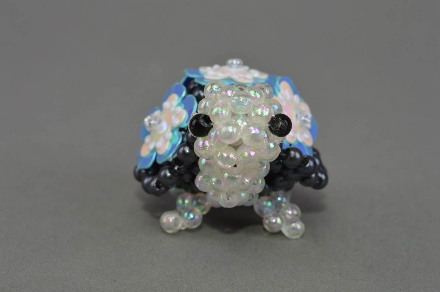 Miniature figurine woven of beads small turtle handmade table decoration photo 4