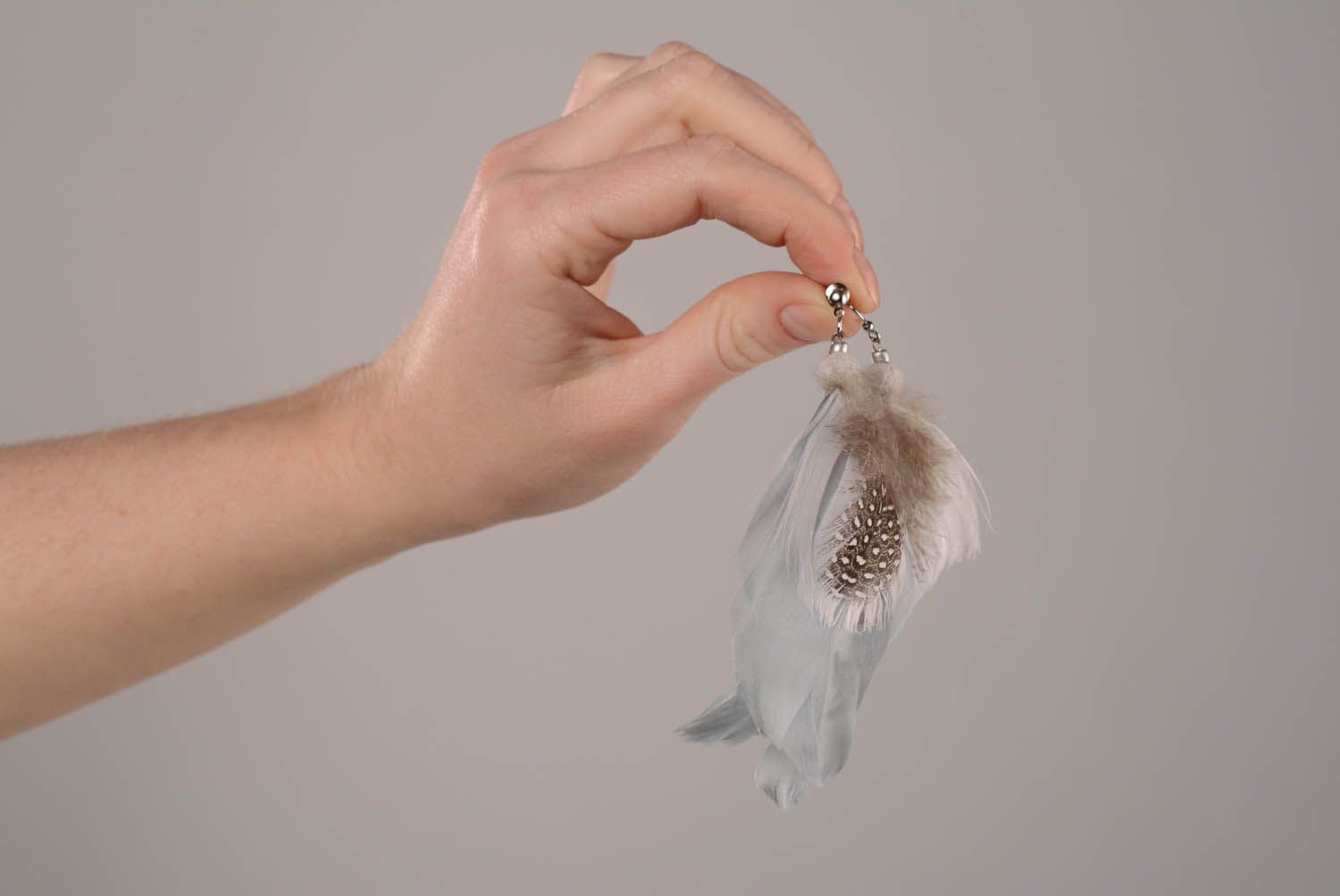 Ear cuffs with feathers Grey photo 4