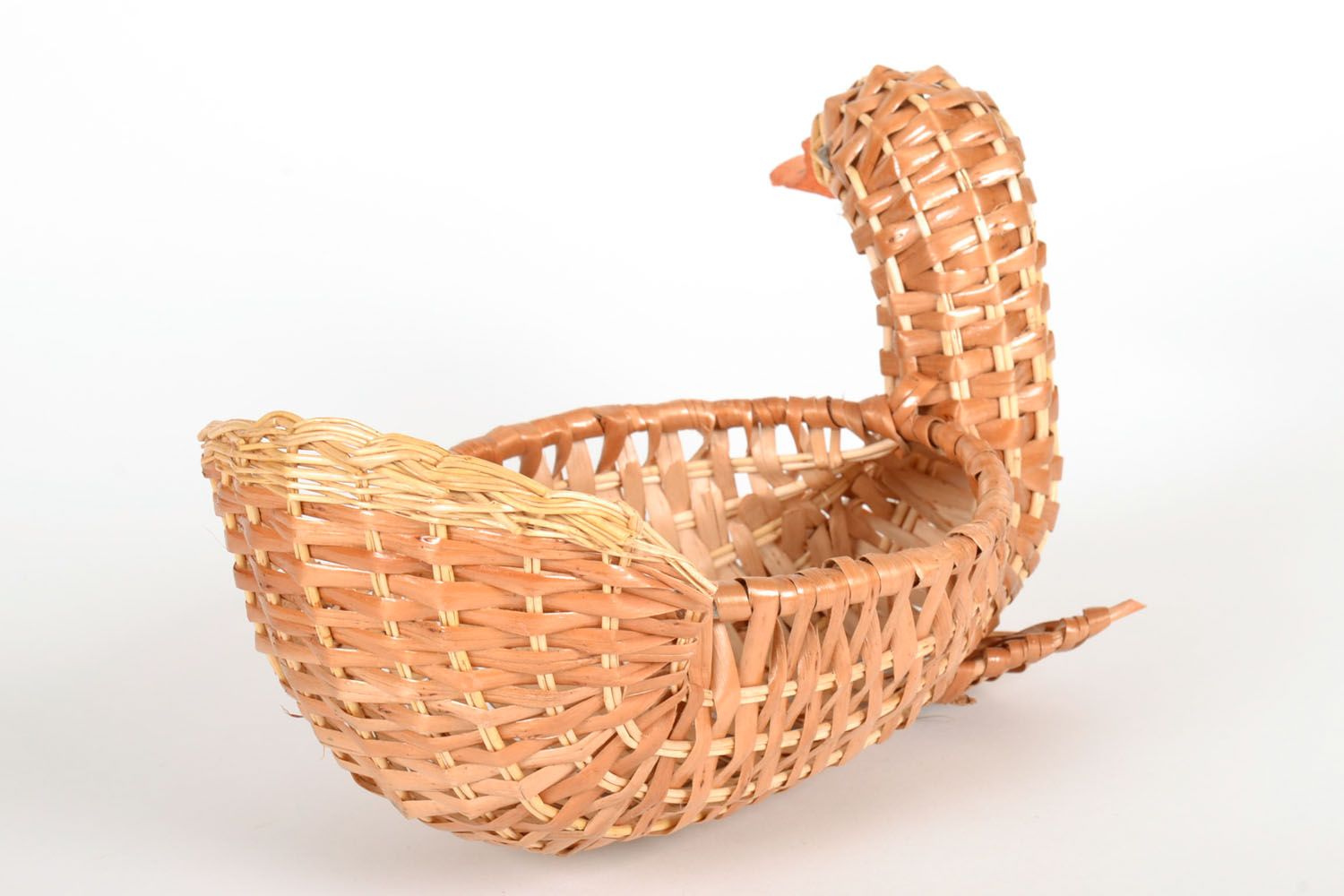 Woven basket Duck photo 2