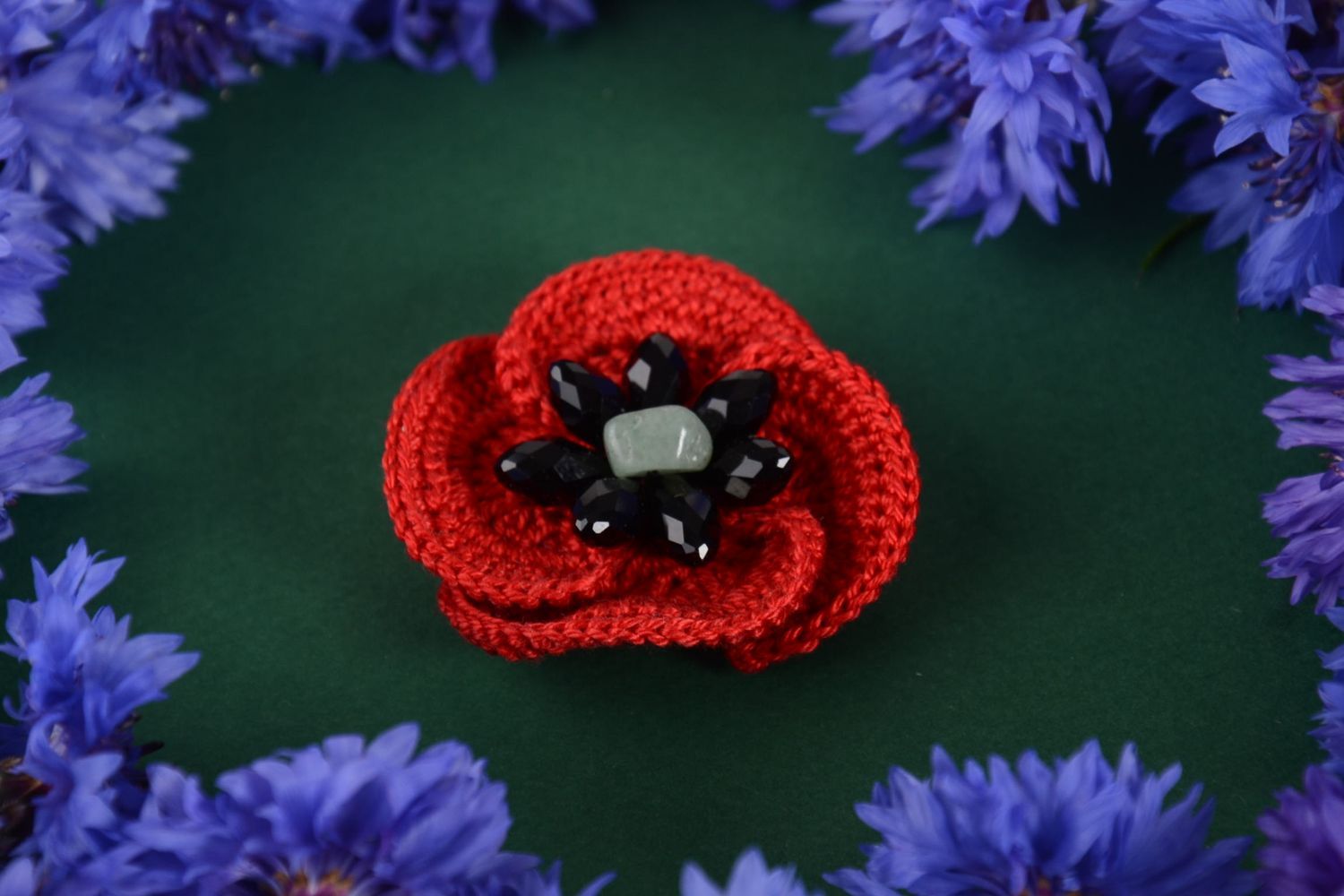 Broche fleur Bijou fait main tricot rouge pavot Accessoire femme design photo 1