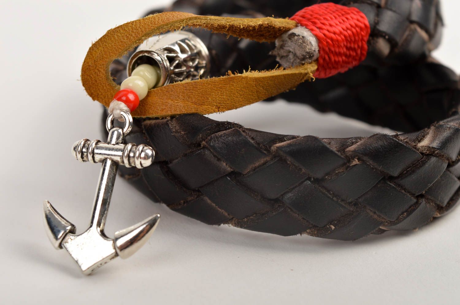 Кожаный браслет ручной работы украшение из кожи мужское браслет на руку фото 4