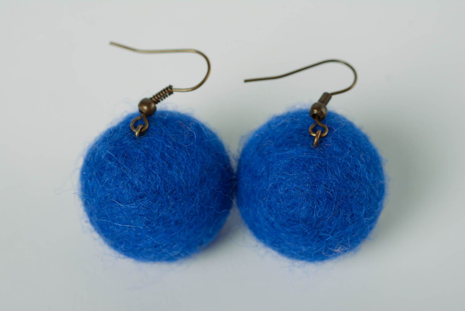 Handmade designer blue earrings made using wool felting technique beautiful jewelry photo 5