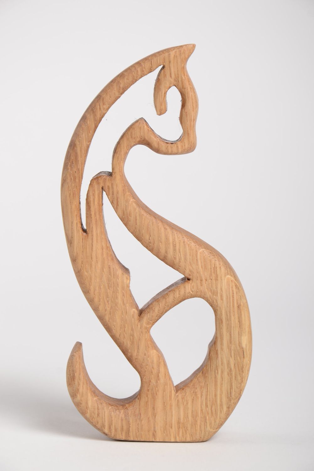 Сувенир из дерева ручной работы статуэтка из дерева кошка фигура из дерева фото 2