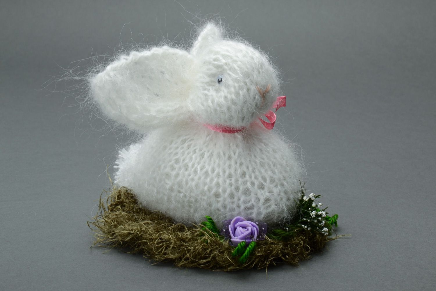 Jouet lapin tricoté au crochet laine angora mohair blanc fait main cadeau enfant photo 2