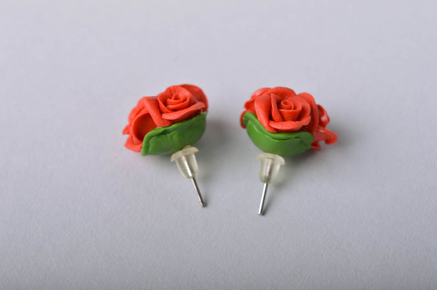 Handmade flower stud earrings made of cold porcelain in shape of red roses photo 3