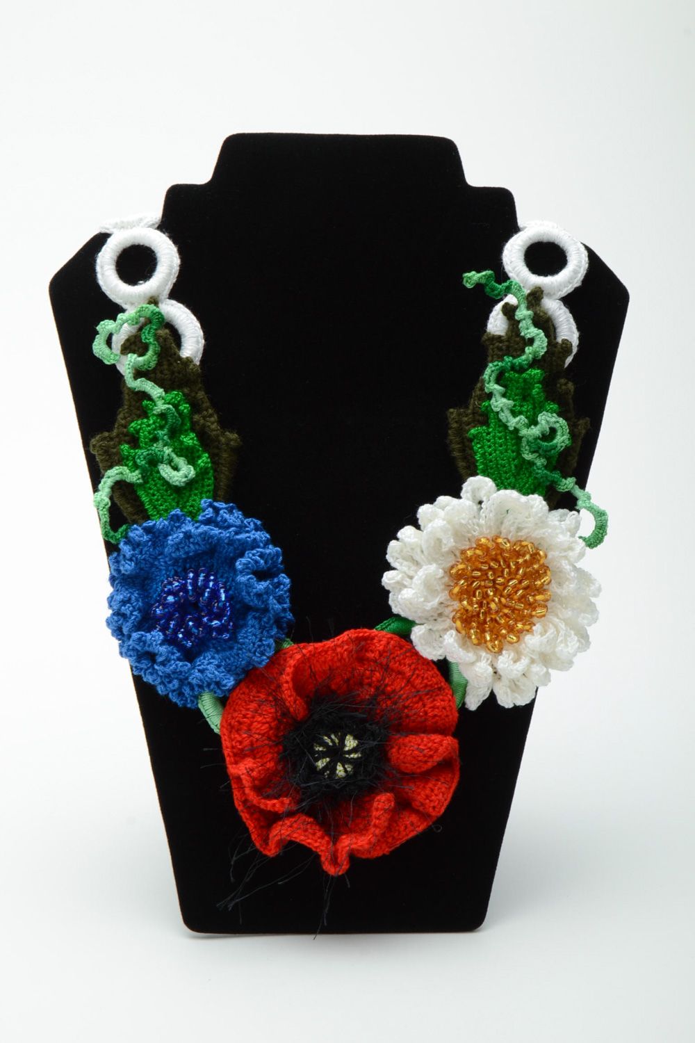 Homemade crochet textile flower necklace photo 1