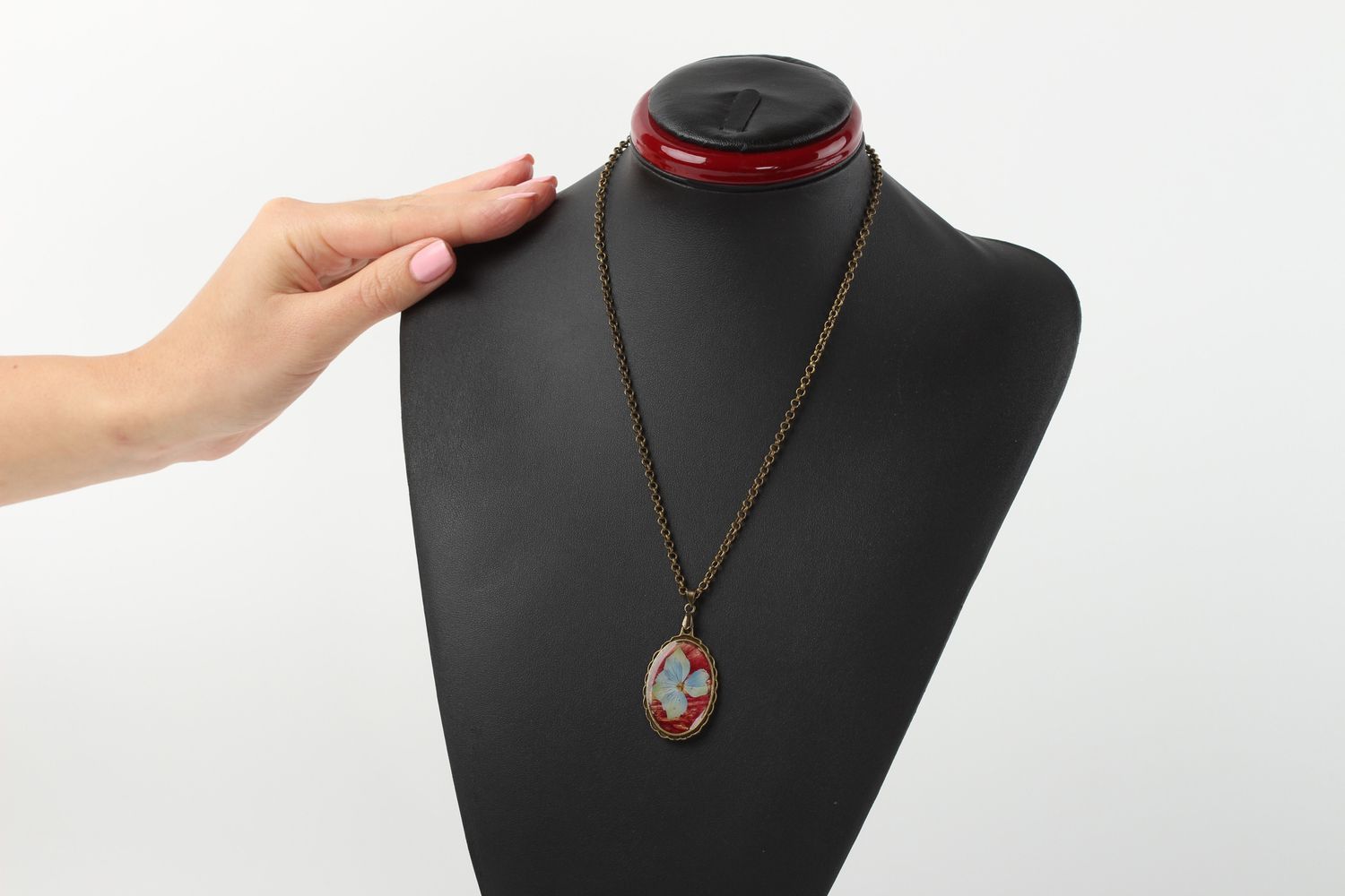 Epoxy resin pendant on long chain fashion bijouterie vintage pendant for women photo 5