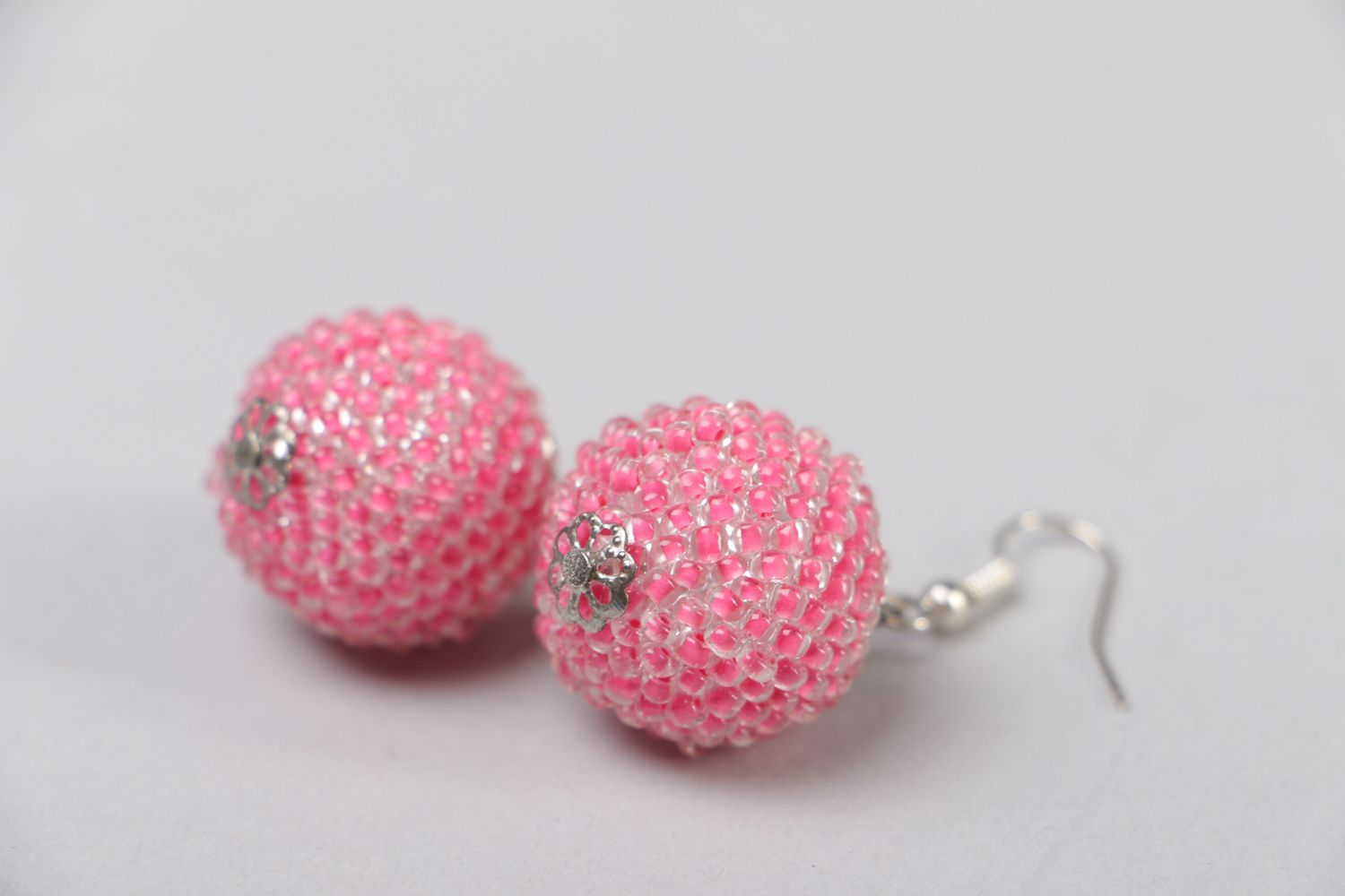 Pink beaded ball earrings photo 2