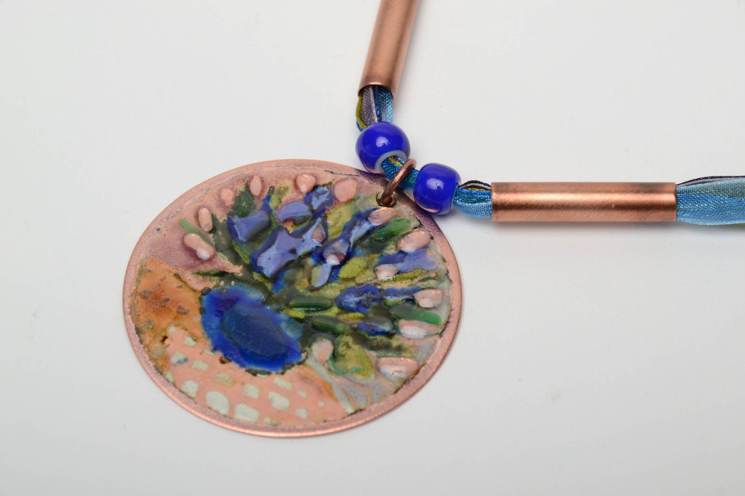 Round copper pendant painted with enamels photo 4