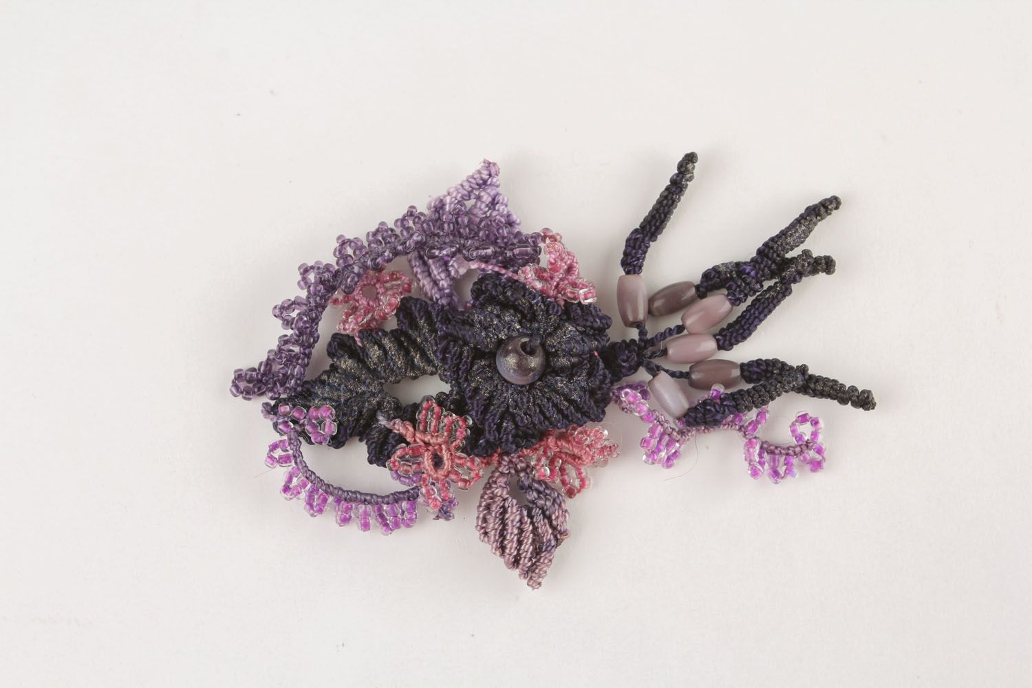 Woven macrame brooch in purple color photo 3