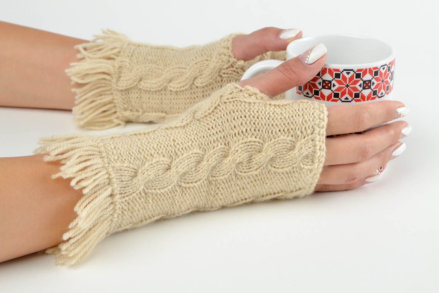 Стильные вязаные митенки ручной работы женские перчатки митенки спицами крючком  фото 1