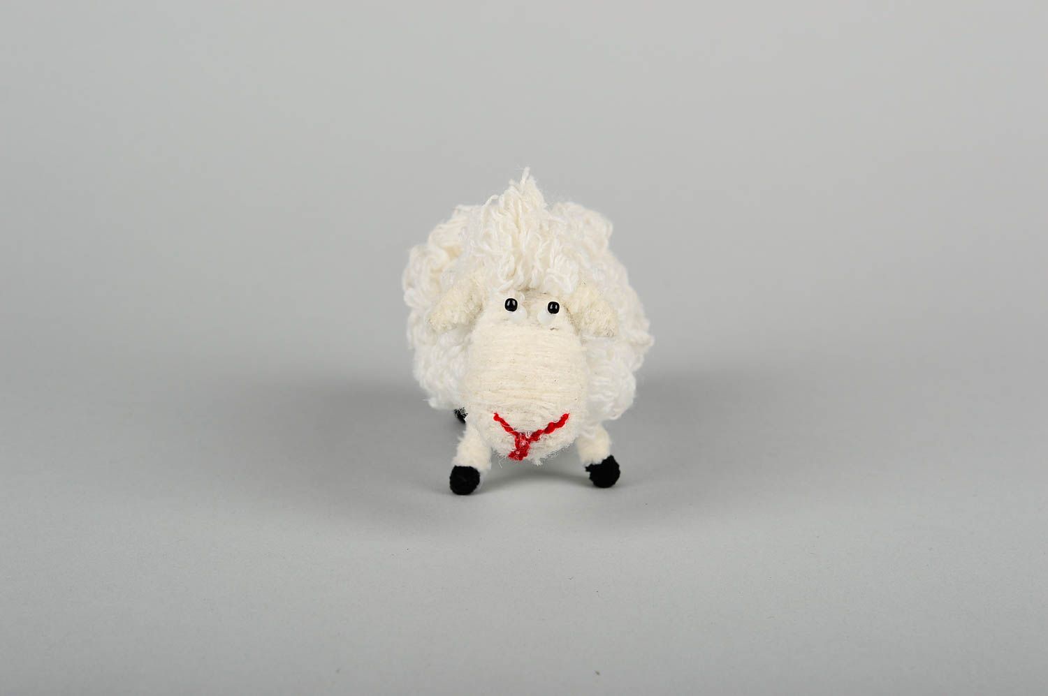 Jouet mouton blanc fait main Figurine animal Décoration maison originale petite photo 1