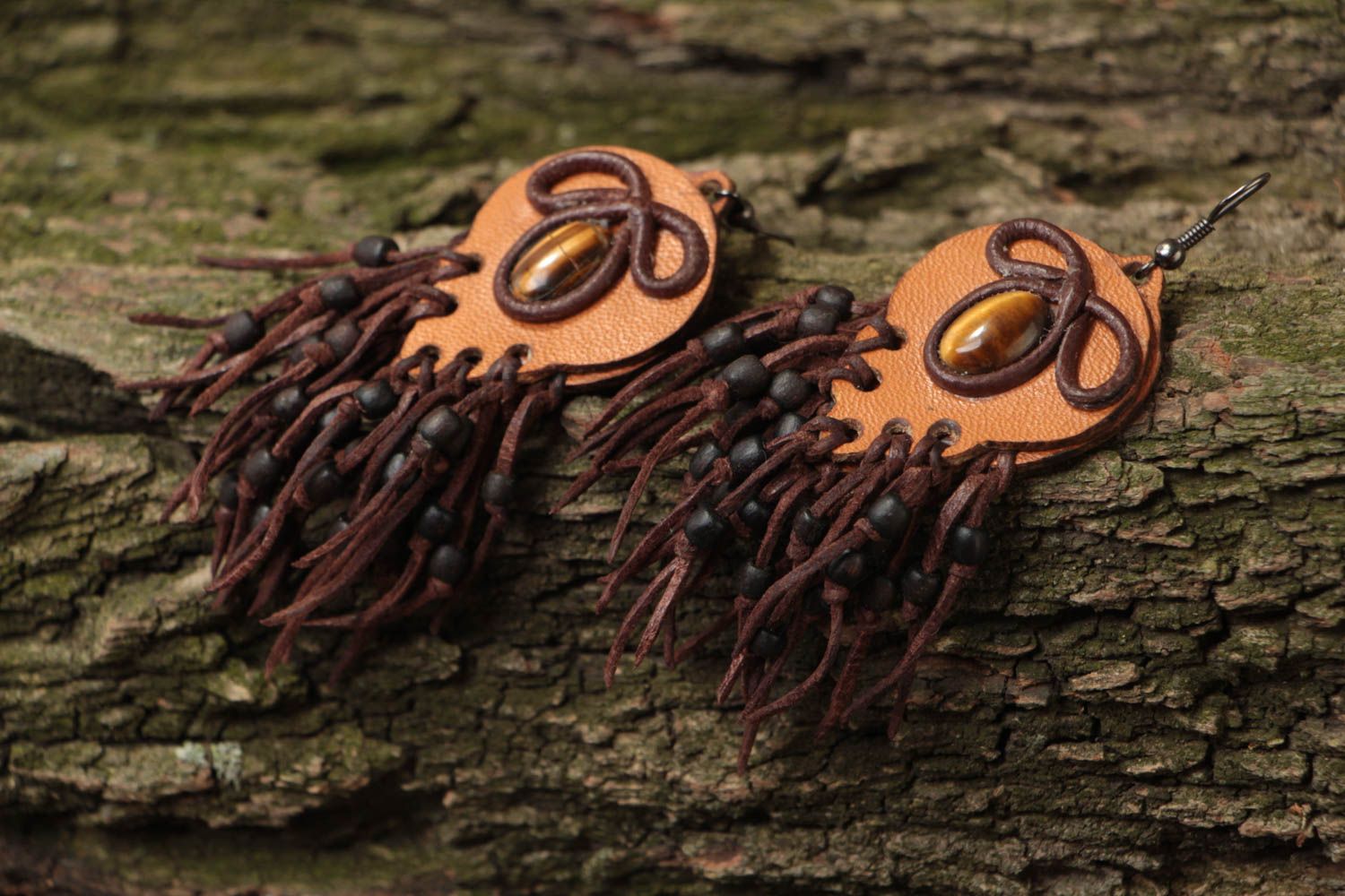Handmade long leather earrings with fringe and natural tiger's eye stone photo 1