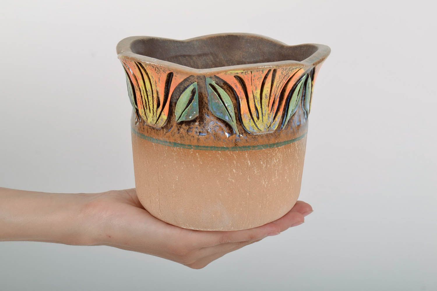 Ceramic flowerpot for one plant Crocus photo 5