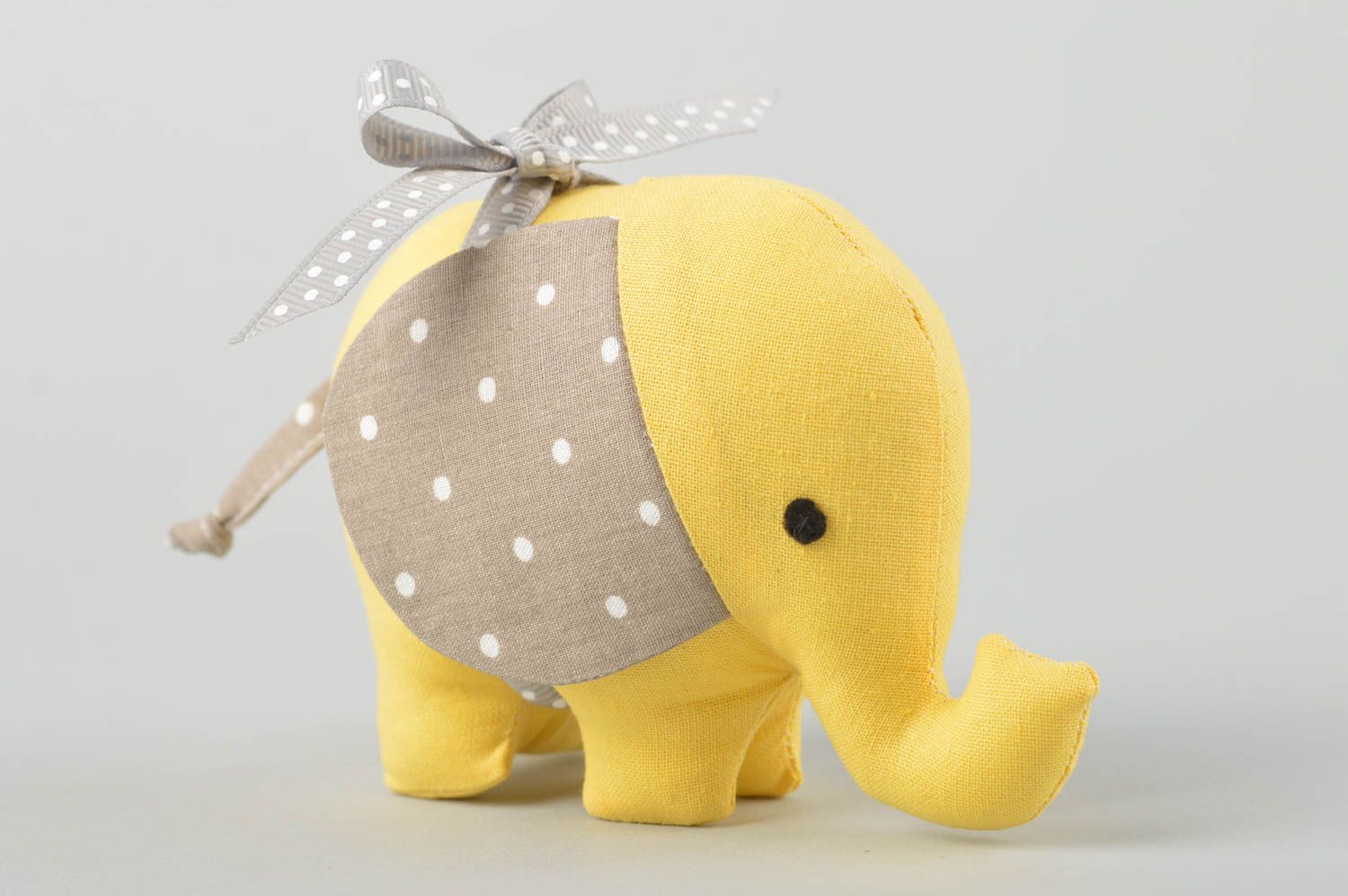 Jouet éléphant jaune fait main Peluche en tissu de coton Cadeau original design photo 2