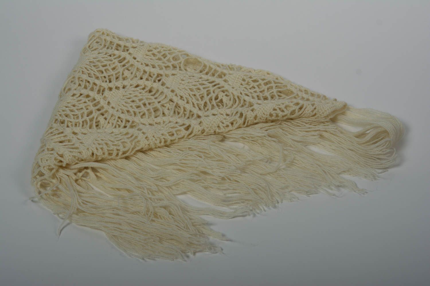 Handmade warm lace white shawl crocheted of woolen threads with fridge for women photo 5