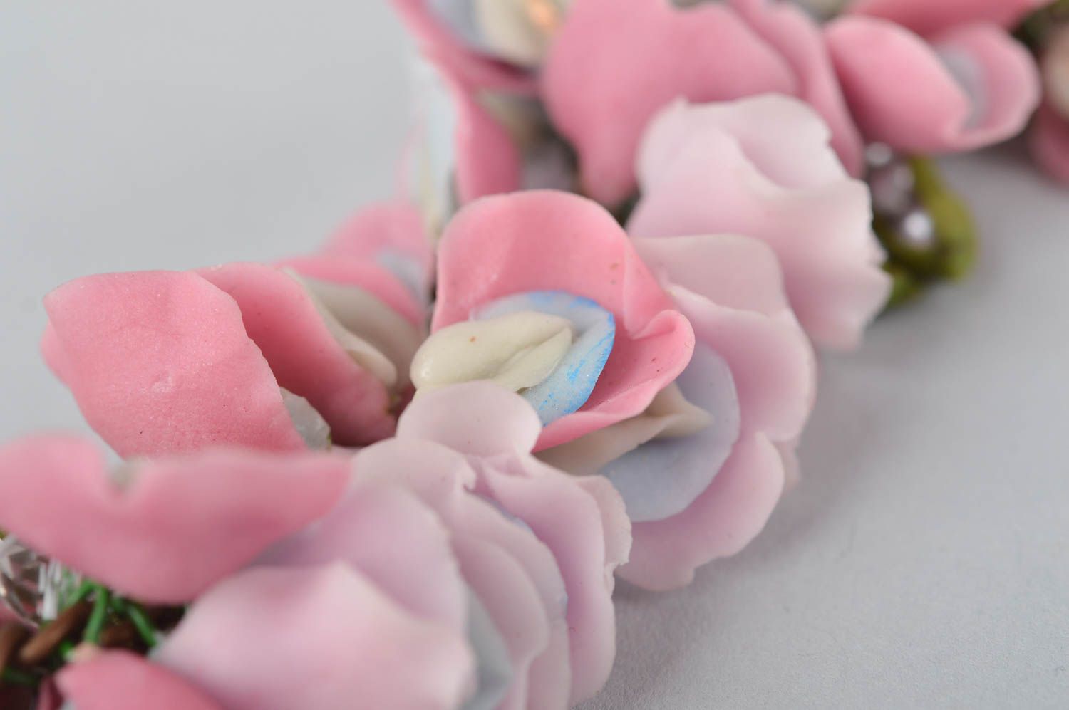 Браслет ручной работы украшение из полимерной глины браслет с цветами розовый фото 3