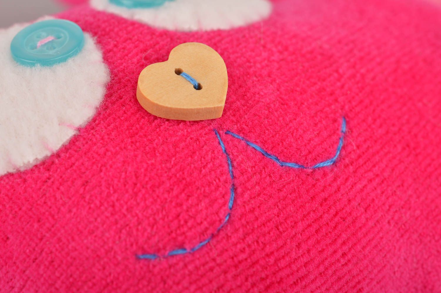 Розовая детская игрушка ручной работы в виде кота с медвежонком симпатичная фото 2