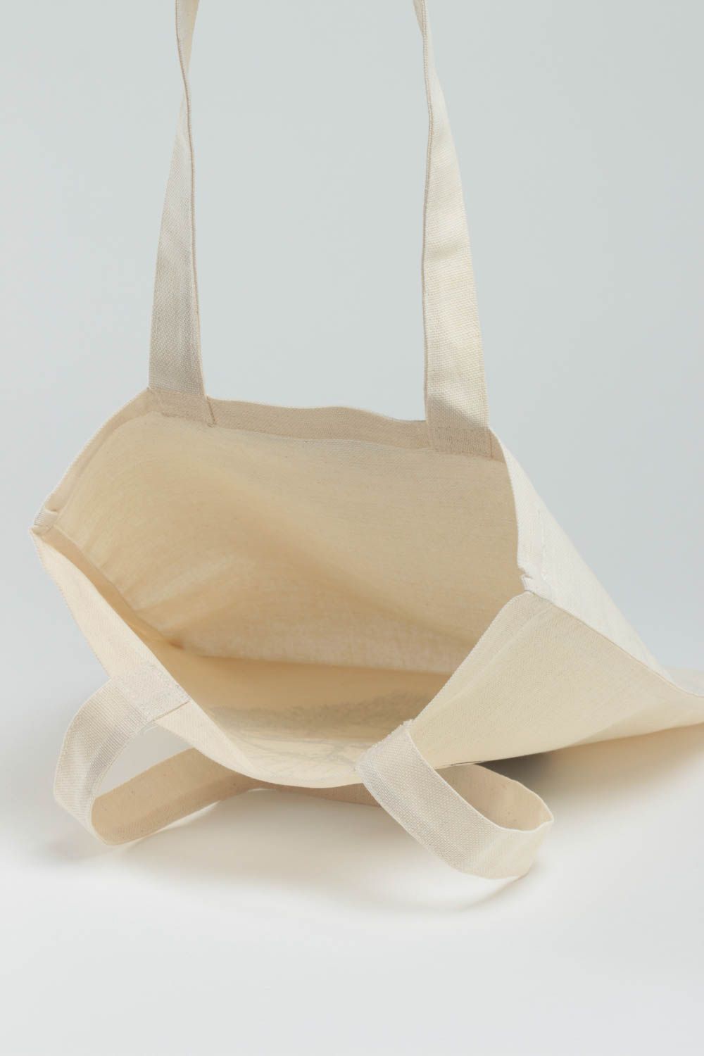 Bemalte originelle handmade Handtasche aus Stoff Öko Accessoire für Damen  foto 4