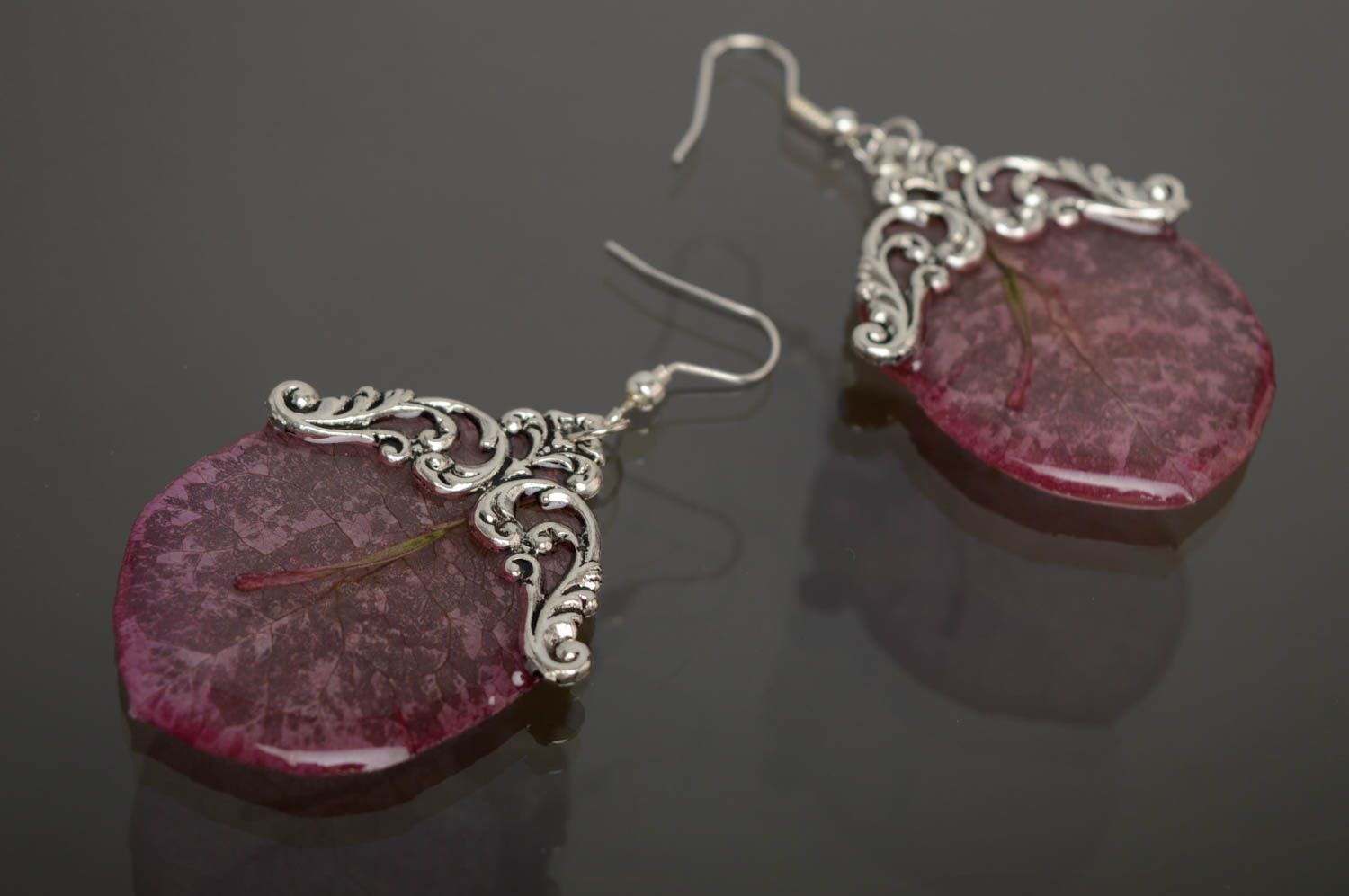 Handmade epoxy earrings with real bougainvillaea photo 1