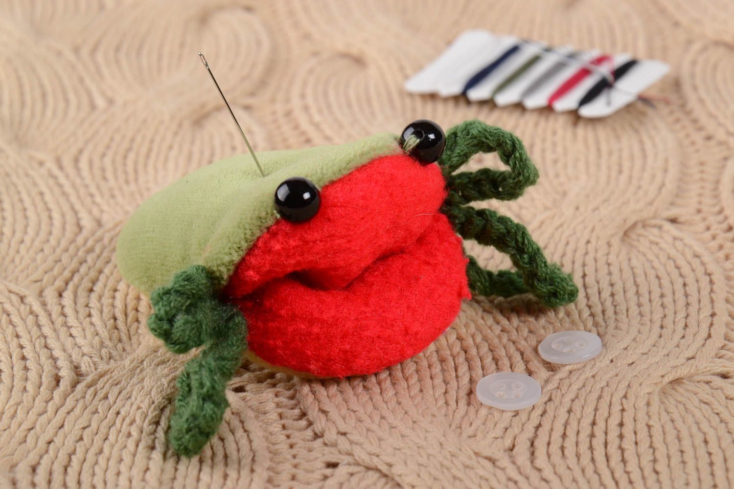 Handmade Nadelkissen Frosch Designer Accessoire für Haus Dekoration rot grün foto 1