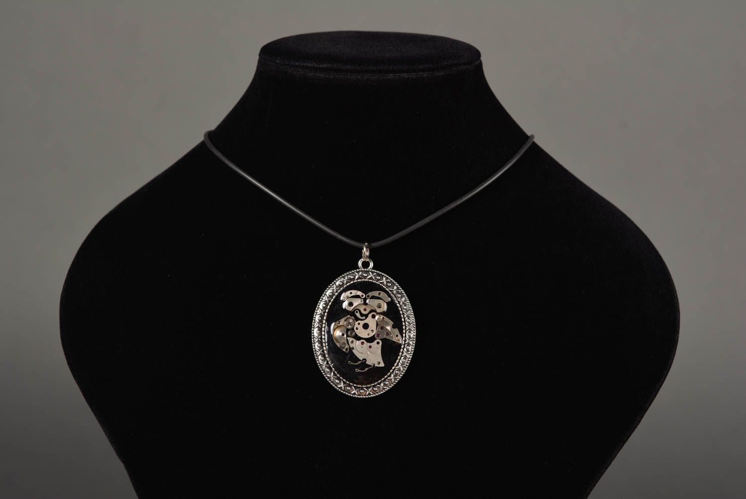 Handmade epoxy resin pendant unique steampunk necklace designer bijouterie photo 2