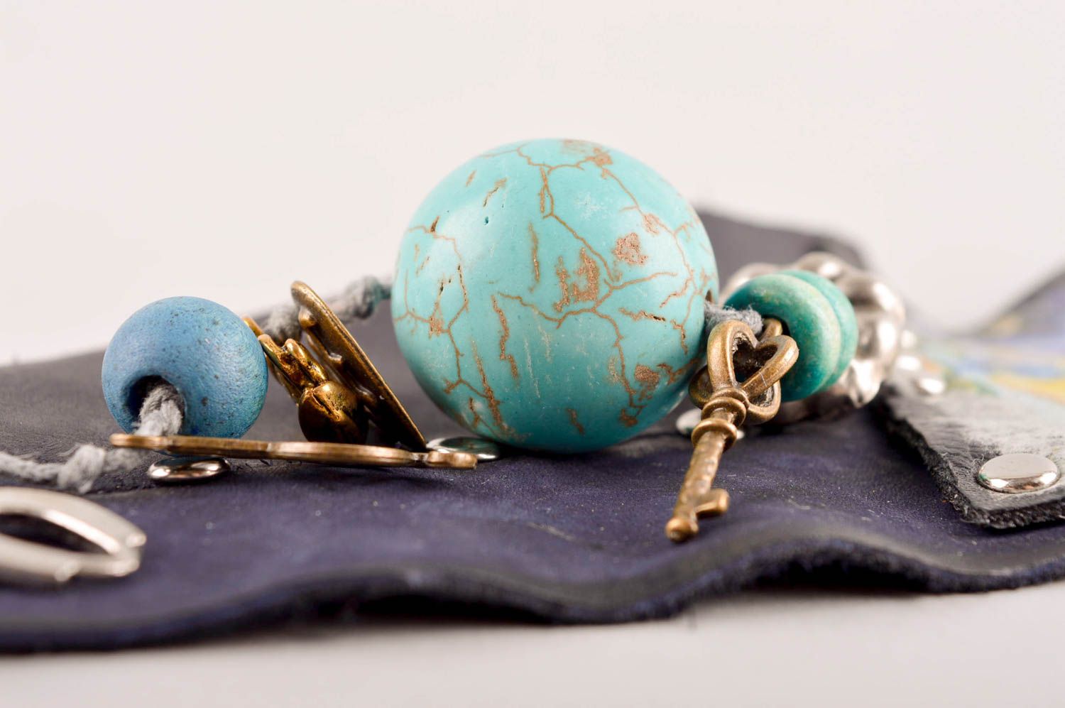 Handmade Modeschmuck Armband Designer Schmuck Frauen Accessoire aus Steinen foto 3