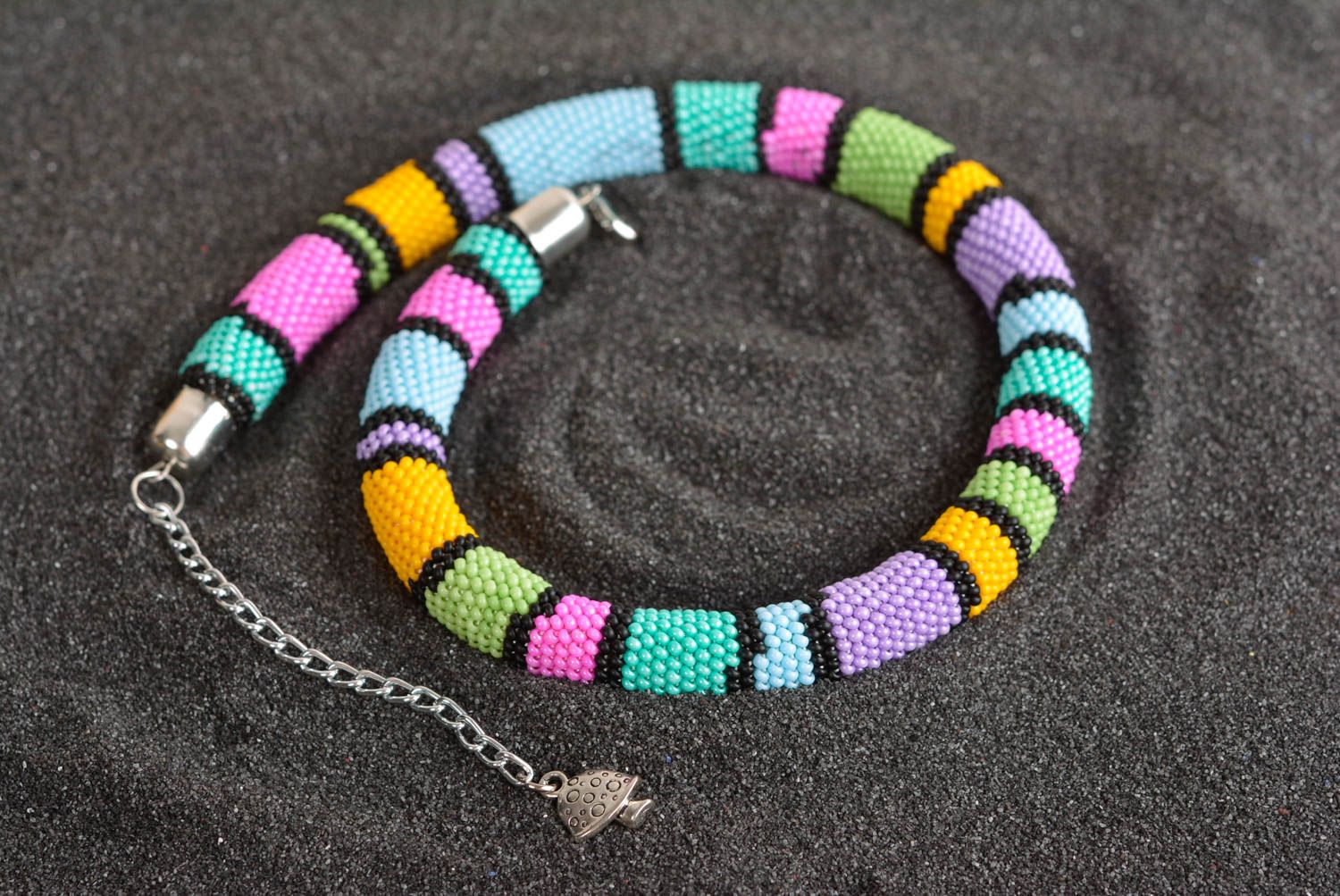 Collier spirale Bijou fait main Cadeau femme multicolore perles de rocaille photo 2